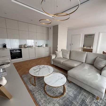 Taupe II Wyjatkowy Apartament W Centrum Lodzi エクステリア 写真